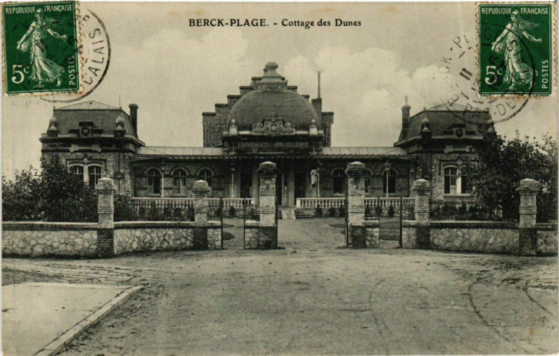Carte postale ancienne Berck Plage- Cottage des Dunes France à Berck