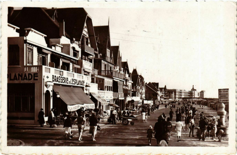 Carte postale ancienne Berck Plage- Esplanade France à Berck