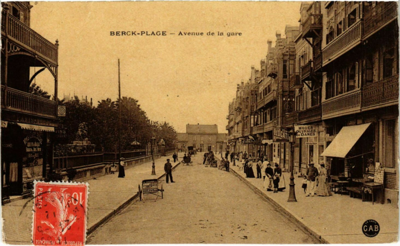 Carte postale ancienne Berck-Plage Avenue de la Gare à Berck