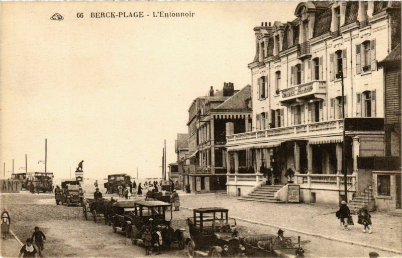 Carte postale ancienne Berck-Plage L'Entonnoir à Berck