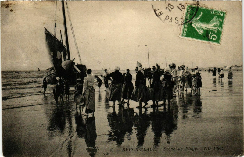 Carte postale ancienne Berck-Plage - Scéne de Plage à Berck