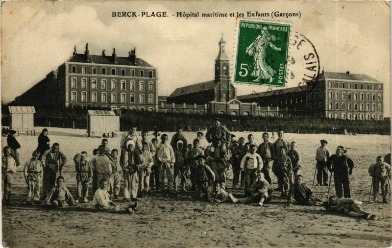 Carte postale ancienne Berck-Plage - Hopital maritime et les Enfants (Gacons) à Berck