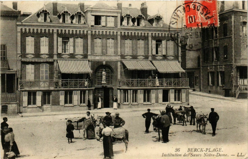 Carte postale ancienne Berck-Plage - Institution de Soeurs Notre-Dame à Berck