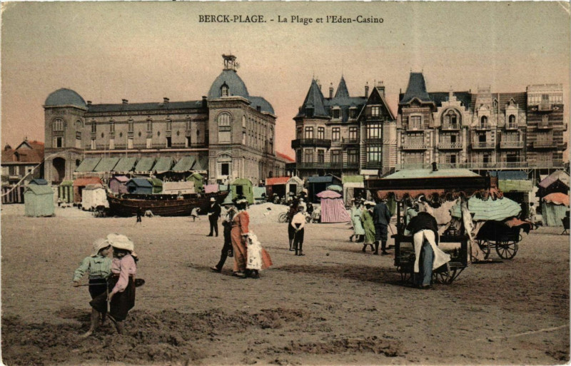 Carte postale ancienne Berck-Plage - La Plage et l'Eden-Casino à Berck