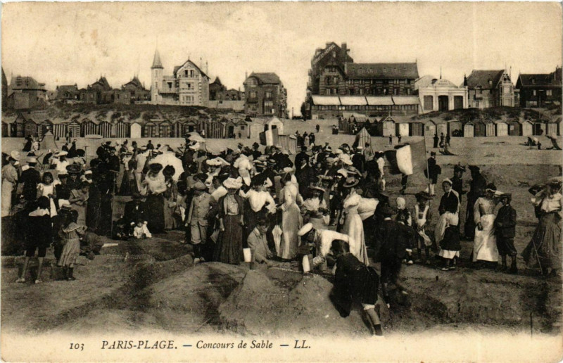 Carte postale ancienne Paris - Plage - Concours de Sable