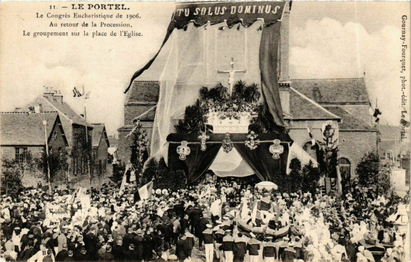 Carte postale ancienne Le Portel - Le Congrés Eucharistique de 1906 - Au retour de la. au Portel