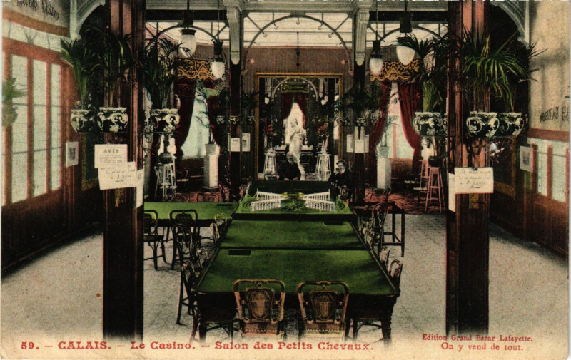 Carte postale ancienne Calais Le Casino-Salon des Petits Chevaux à Calais