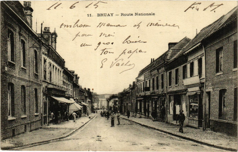 Carte postale ancienne Bruay Route Nationale