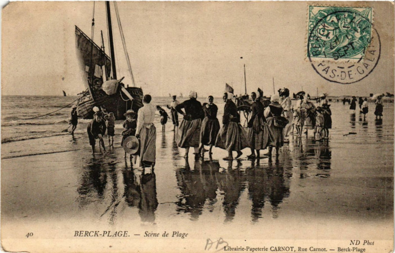 Carte postale ancienne Berck-Plage Scéne de Plage à Berck