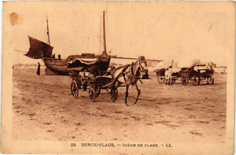Carte postale ancienne Berck-Plage Scéne de Plage à Berck