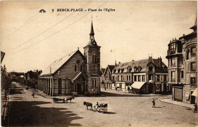 Carte postale ancienne Berck-Plage Place de l'Eglise à Berck