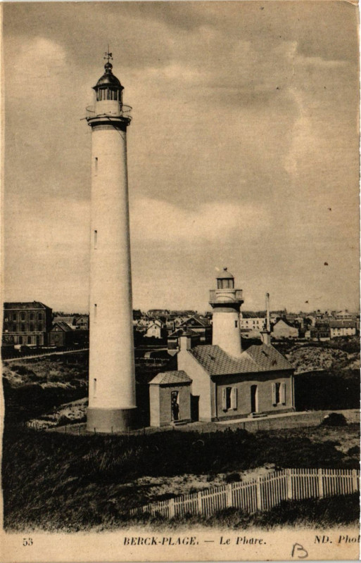 Carte postale ancienne Berck-Plage Le Phare à Berck
