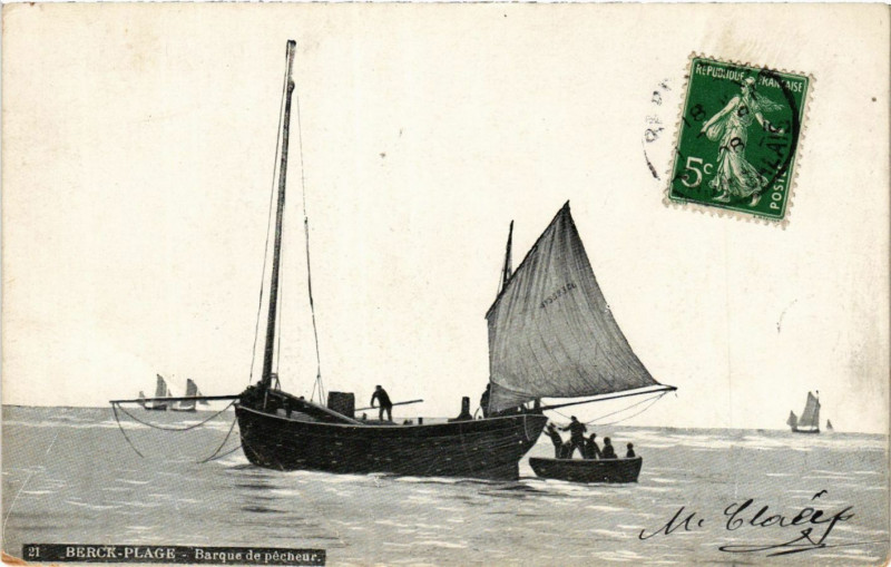 Carte postale ancienne Berck-Plage Barque de pécheur à Berck