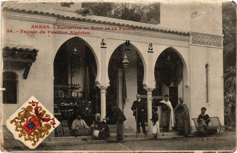 Carte postale ancienne Arras Facade du Pavillon Algérien à Arras