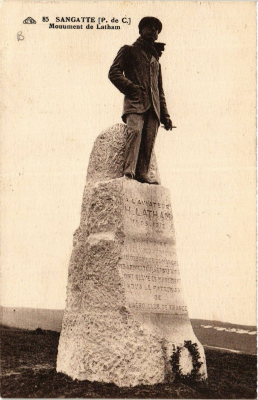 Carte postale ancienne Sangatte Monument de Latham à Sangatte