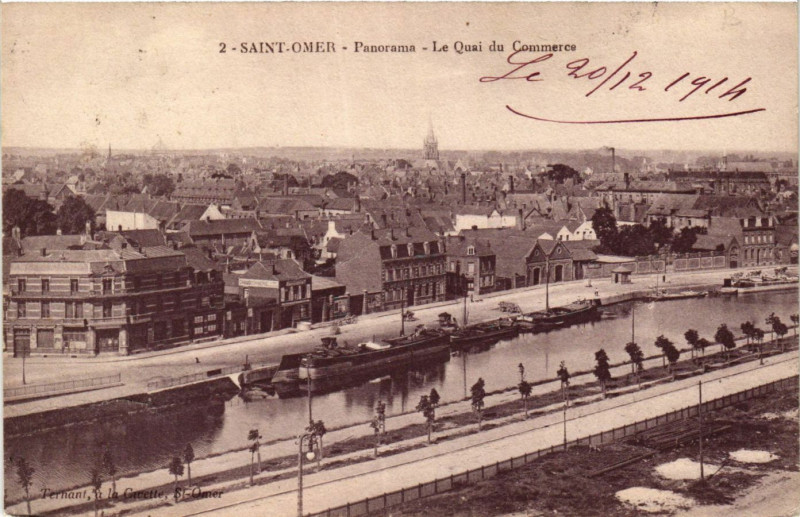 Carte postale ancienne Saint-Omer Panorama - Le Quai de la Commerce à Saint-Omer