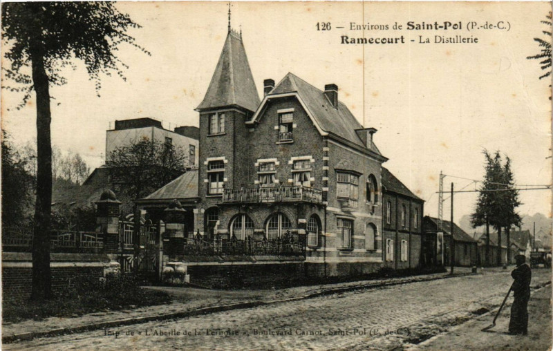 Carte postale ancienne Ramecourt La Distillerie à Ramecourt