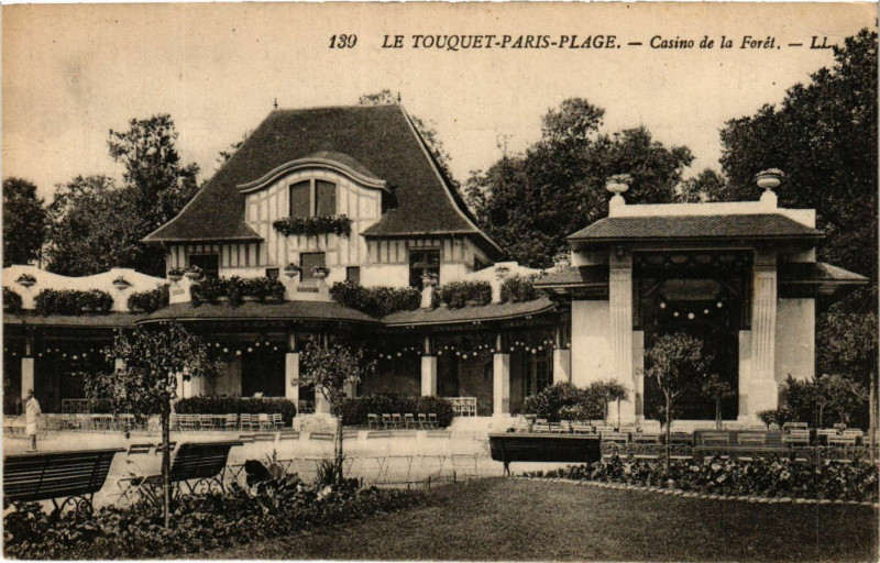 Carte postale ancienne Ll. Le Touquet-Paris-Plage Casino de la Foret au Touquet-Paris-Plage