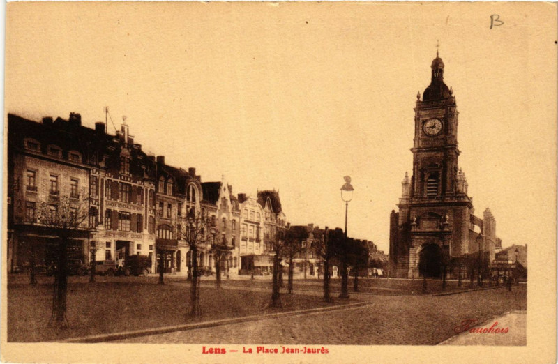 Carte postale ancienne Lens La Place Jean-Jaures à Lens
