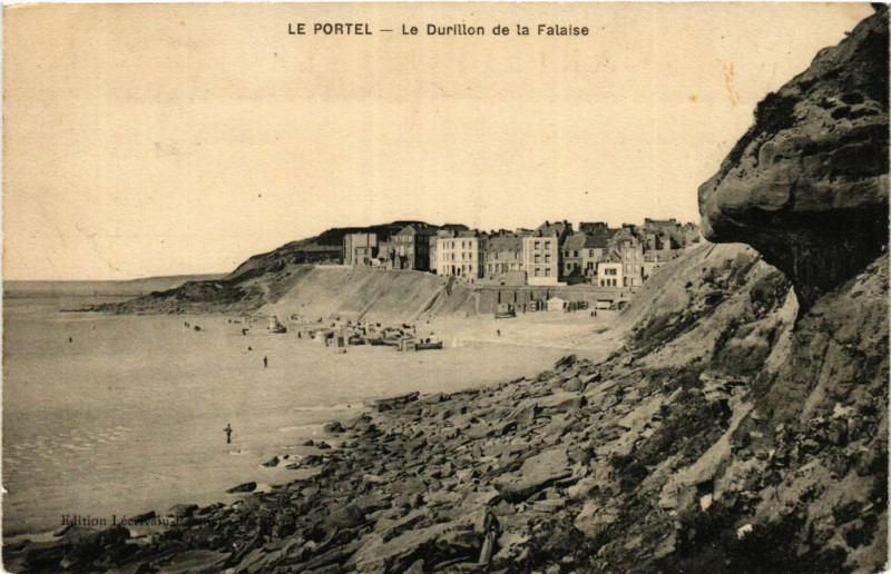 Carte postale ancienne Le Portel Le Durillon de la Falaise au Portel