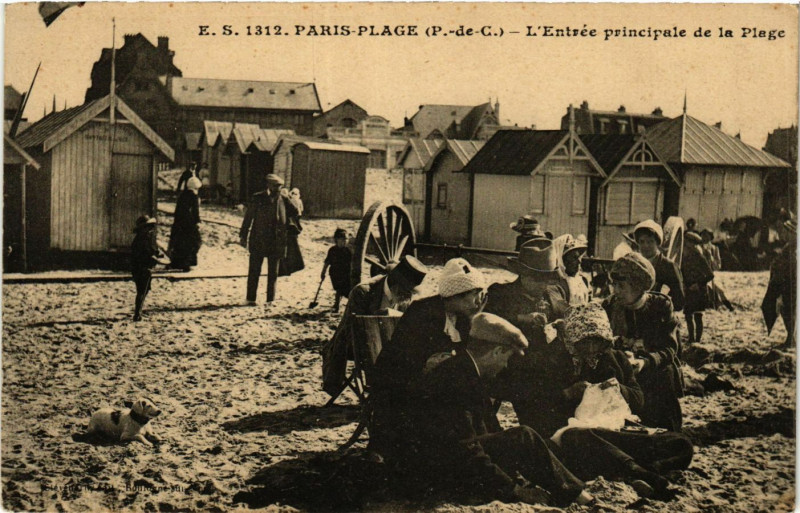 Carte postale ancienne E.S. Boulogne-sur-Mer L'Entrée principale de la Plage à Boulogne-sur-Mer
