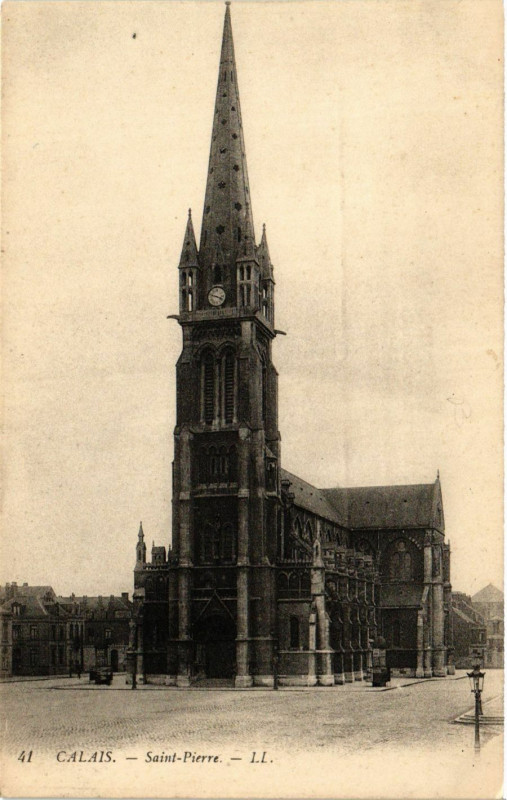 Carte postale ancienne Calais St. Pierre à Calais