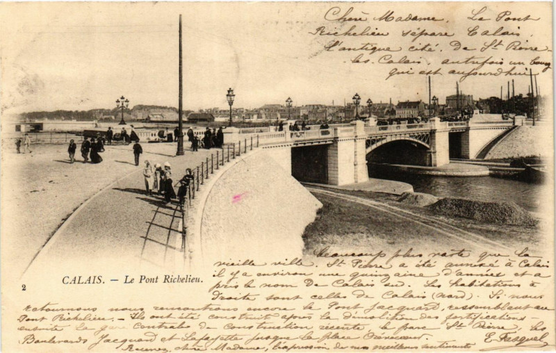 Carte postale ancienne Calais Le Pont Richelieu à Calais
