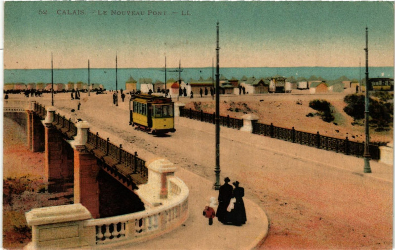 Carte postale ancienne Calais Le Nouveai Pont à Calais