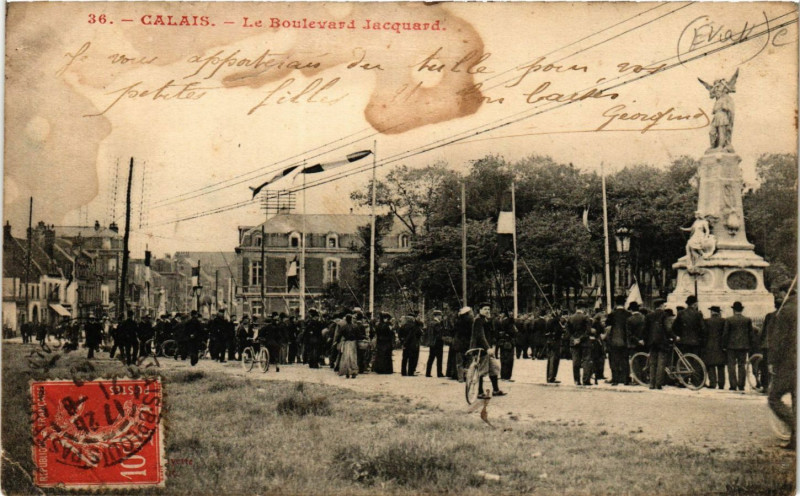 Carte postale ancienne Calais Le Boulevard Jacquard à Calais