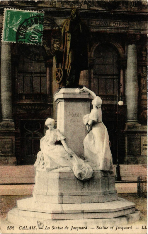 Carte postale ancienne Calais La Statue de Jacquard à Calais