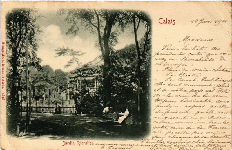 Carte postale ancienne Calais Jardin Richelieu à Calais