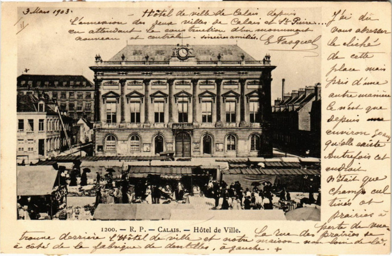 Carte postale ancienne Calais Hotel de Ville à Calais