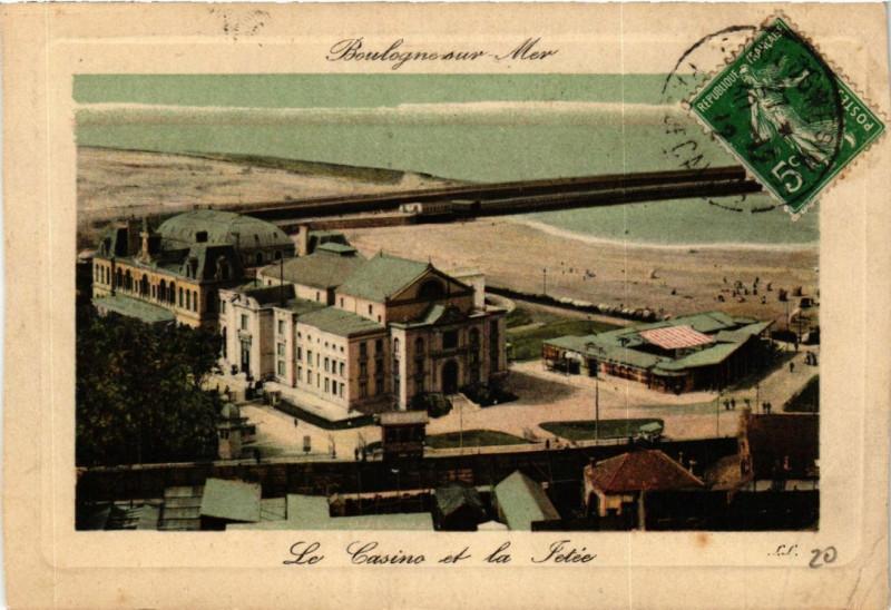 Carte postale ancienne Boulogne-sur-Mer Le Casino et la Jetee à Boulogne-sur-Mer