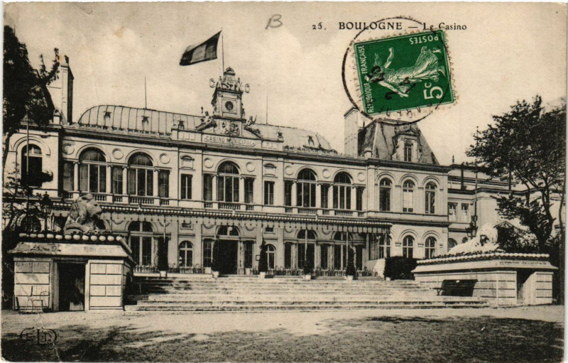 Carte postale ancienne Boulogne Le Casino