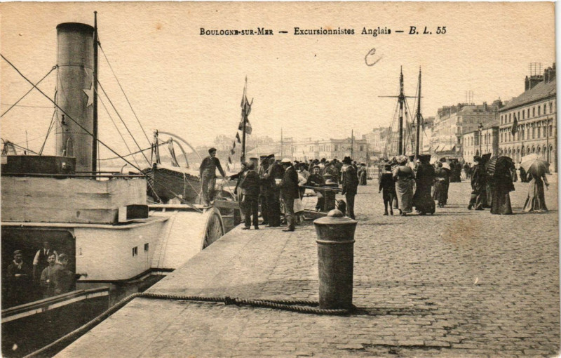 Carte postale ancienne B.L. Boulogne-sur-Mer Excursion Anglais à Boulogne-sur-Mer