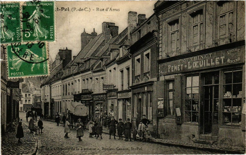 Carte postale ancienne Saint-Pol Rue d'Arras à Arras