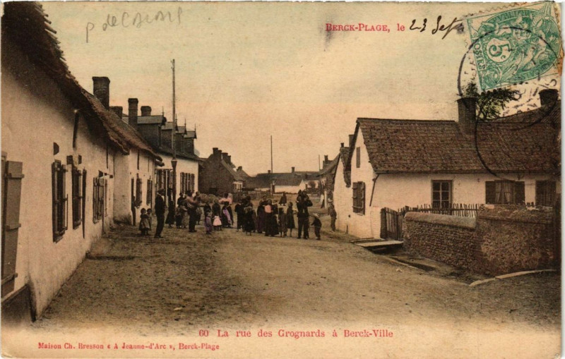 Carte postale ancienne Berck-Plage La rue des Gronards a Berck-Ville à Berck