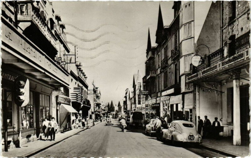 Carte postale ancienne Berck Rue de l'Imperatrice à Berck