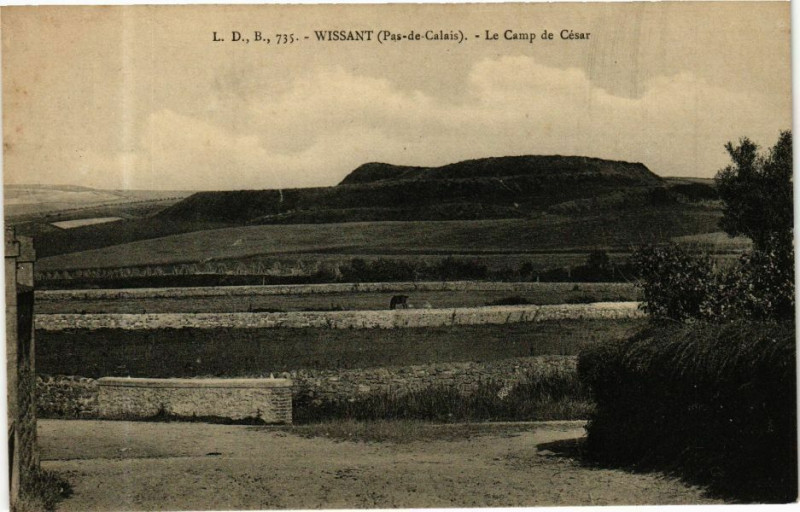Carte postale ancienne Wissant - Le Camp de César à Wissant