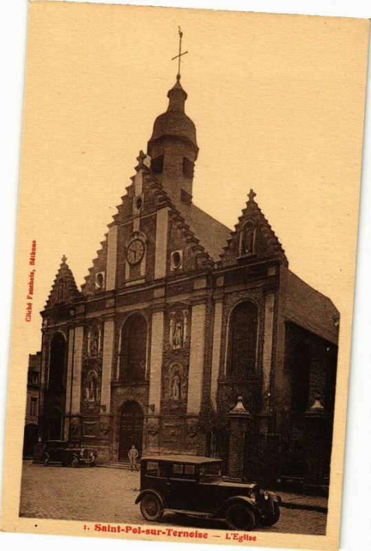 Carte postale ancienne Saint-Pol-sur-Ternoise - L'Eglise à Saint-Pol-sur-Ternoise
