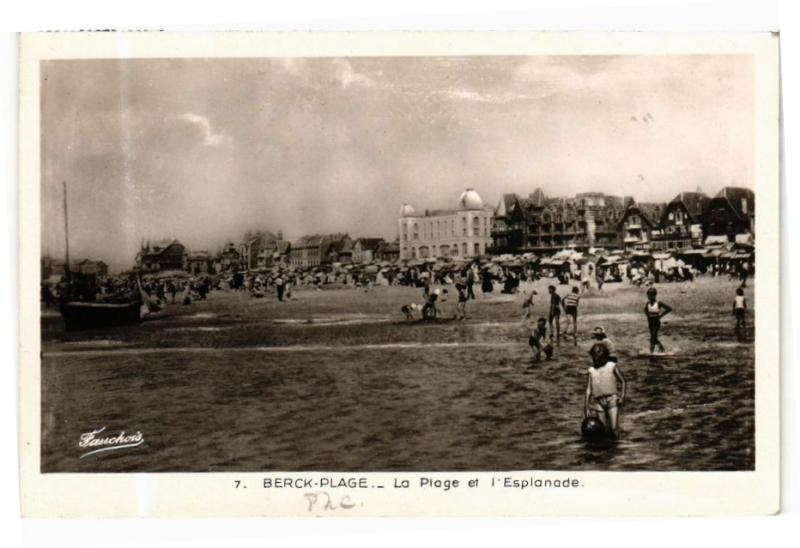 Carte postale ancienne La Plage et l'Esplanade à Berck