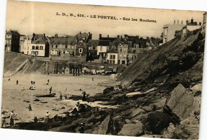 Carte postale ancienne Le Portel - Sur les Rochers au Portel