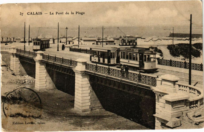 Carte postale ancienne Calais - Le Pont de la Plage à Calais