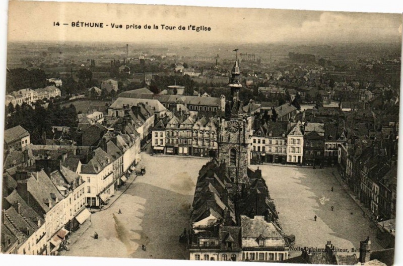Carte postale ancienne Bethune - Vue prise de la Tour de l'Eglise à Béthune
