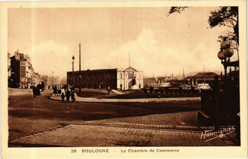 Carte postale ancienne Boulogne-La Chambre de Commerce