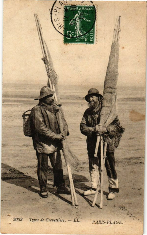 Carte postale ancienne Types de Crevettiers-Paris-Plage
