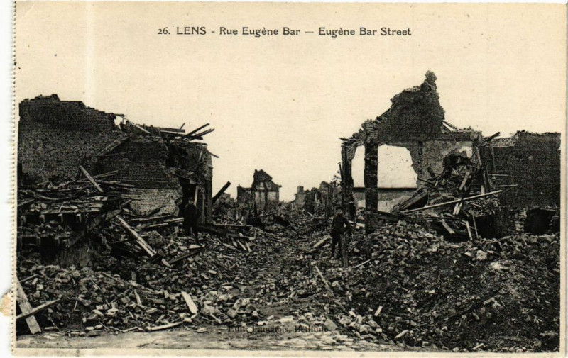 Carte postale ancienne Lens - Rue Eugéne Bar à Lens