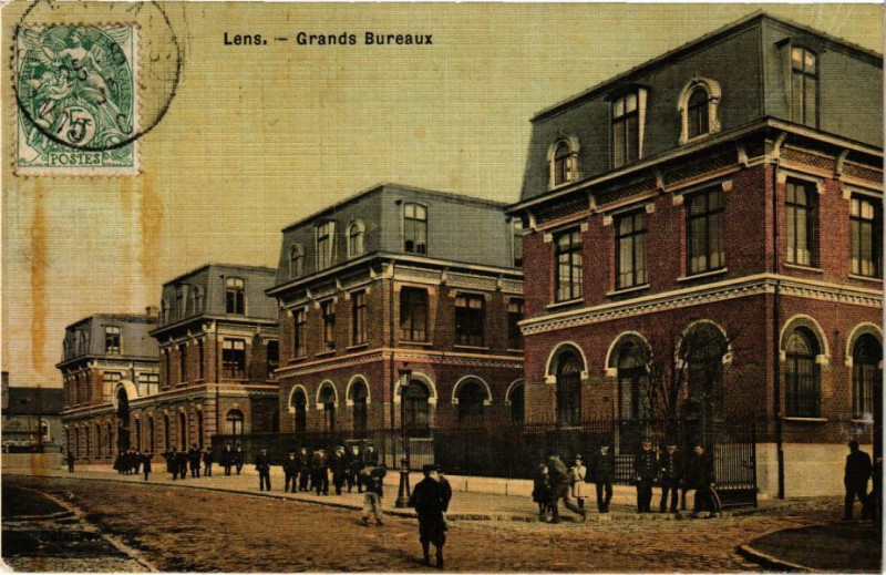 Carte postale ancienne Lens - Grands Bureaux à Lens