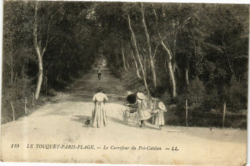 Carte postale ancienne Le Touquet-Paris-Plage - Le Carrefour du Pré-Catelan au Touquet-Paris-Plage