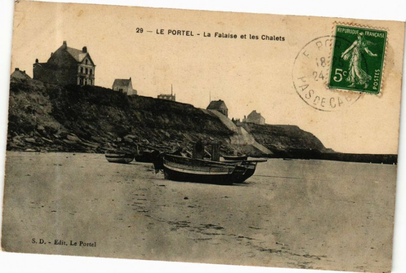 Carte postale ancienne Le Portel - La Falaise et les Chalets au Portel
